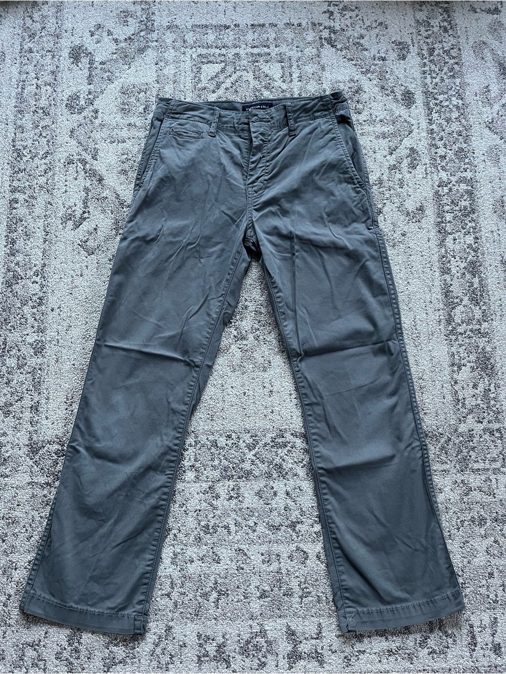American Eagle Men's Gray Casual Chino Pants - Versatile Everyday Wear